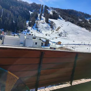  Appartement 1600, Front De Neige